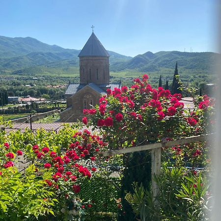 Отель Garden And Panorama Мцхета Экстерьер фото